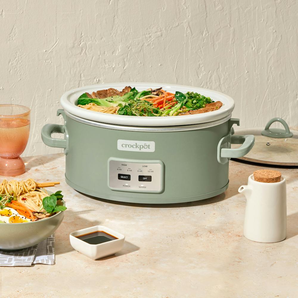 crock-pot-programmable-design-series-6-quart-cook-and-carry-slow-cooker-moonshine-r9 94e6cb40-ae64-3660-918d-c04a575e1d96.jpg