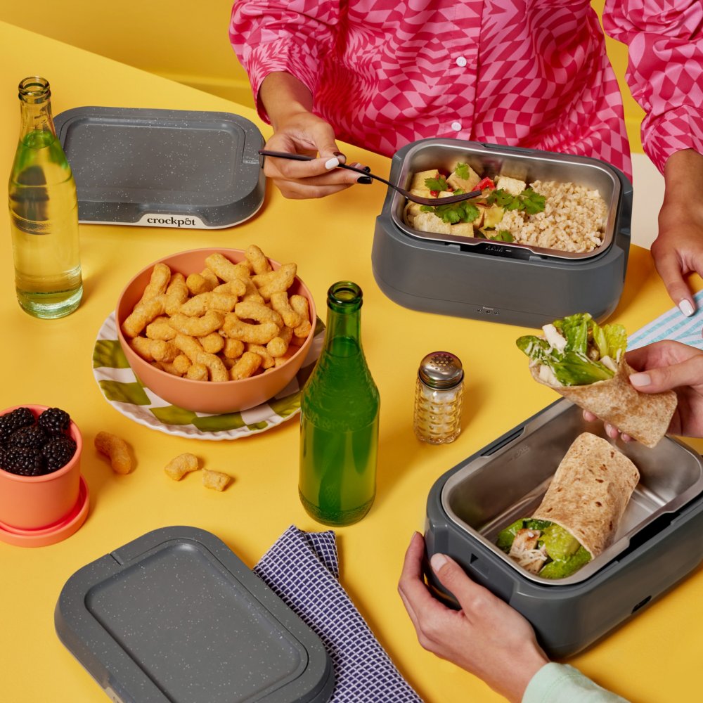 crock-pot-go-portable-food-warmer-electric-lunch-box-with-detachable-cord-v6 DC-39029-Crockpot_CPGO-ATF03-nogfx