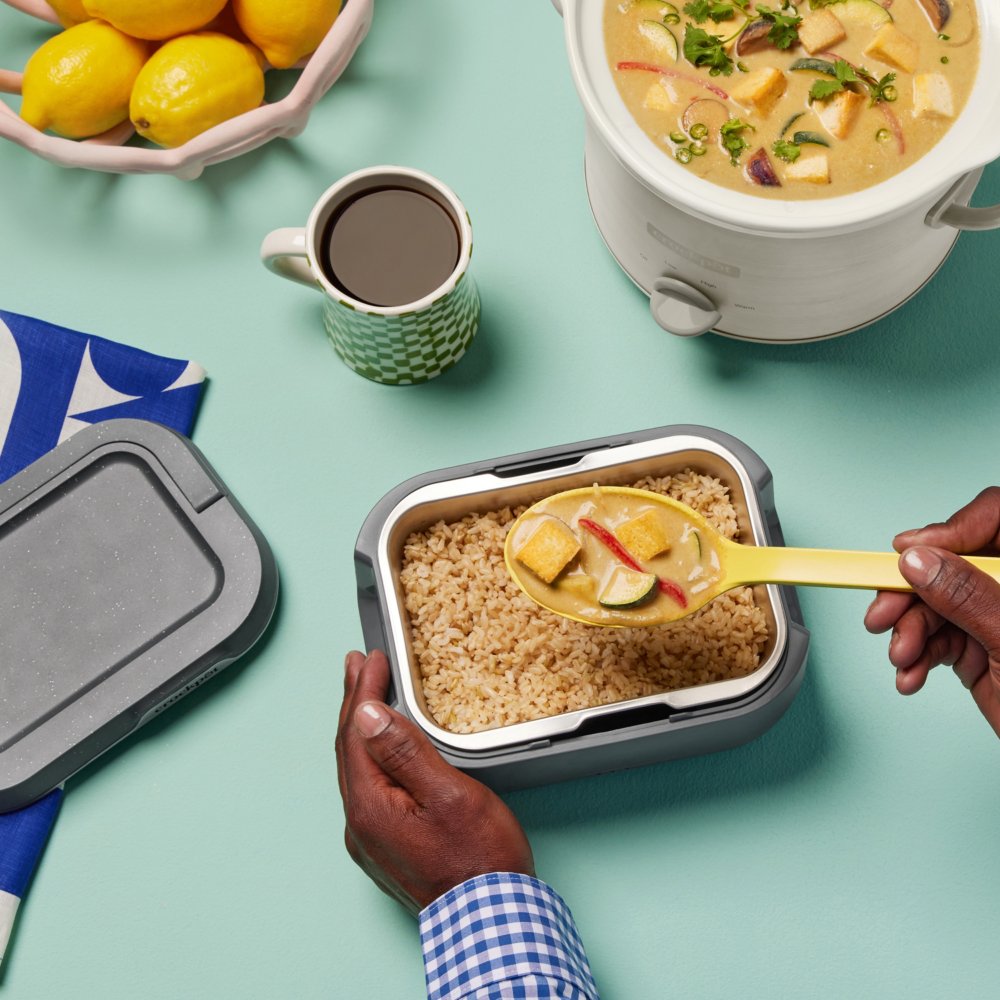 crock-pot-go-portable-food-warmer-electric-lunch-box-with-detachable-cord-v6 DC-39029-Crockpot_CPGO-ATF05-nogfx