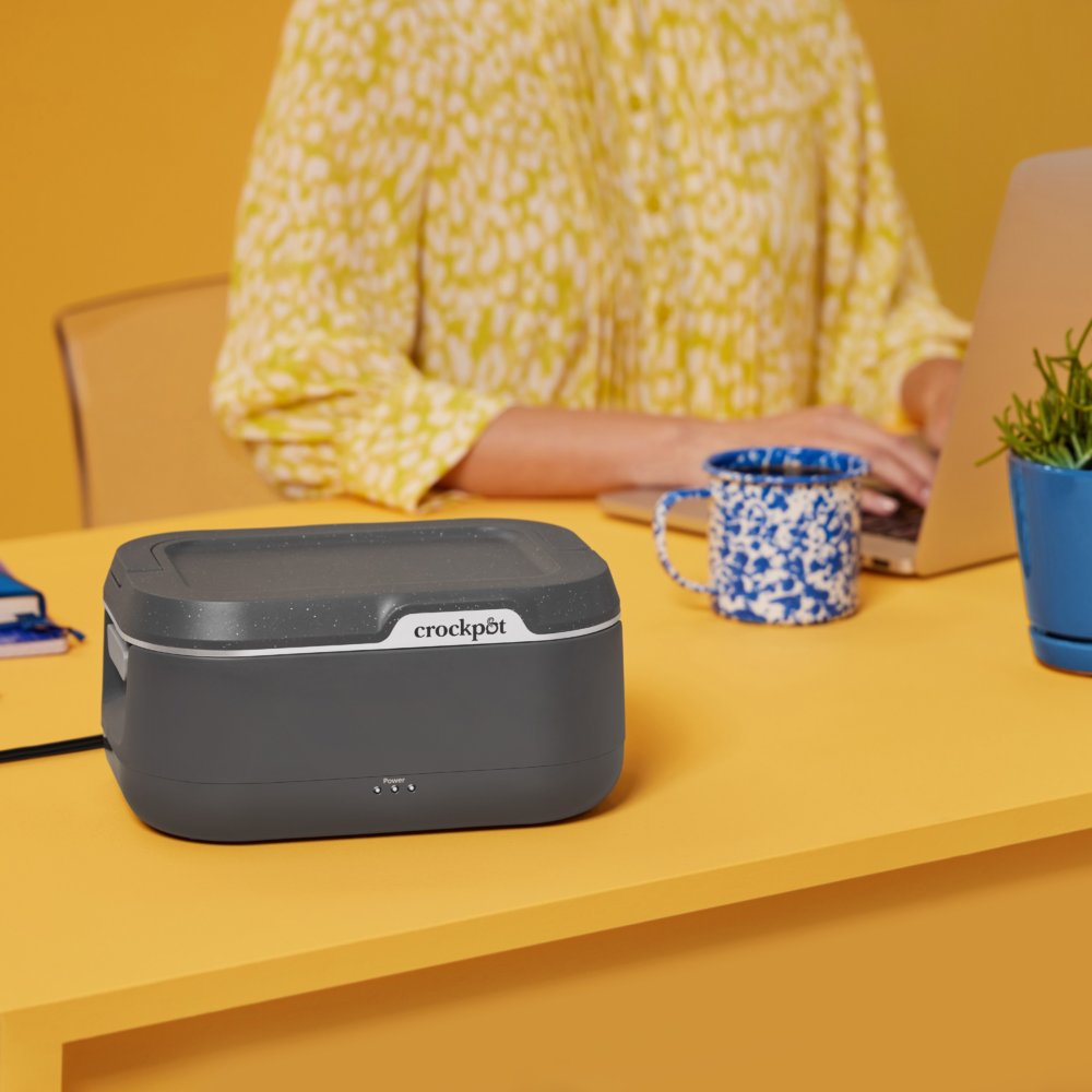 crock-pot-go-portable-food-warmer-electric-lunch-box-with-detachable-cord-v6 DC-39029-Crockpot_CPGO-ATF08-nogfx